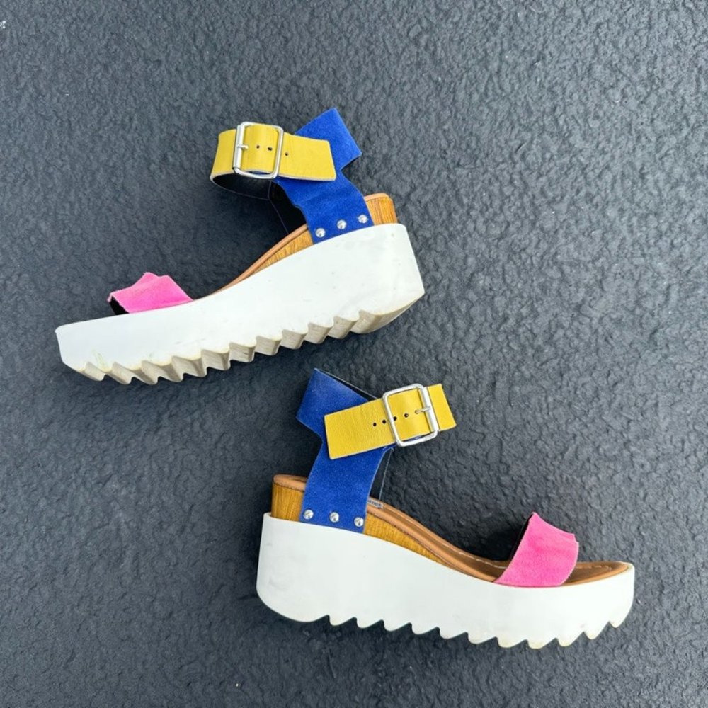 Steve Madden multicolor sandals